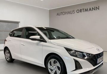 Hyundai i20 3.400 km 17.890 &euro; Wissen 57537