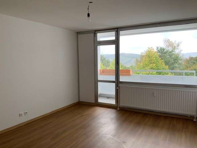 Etagenwohnung Kreuztal - 3 Zimmer, 79 m&sup2;, 451&euro; | Angebot:22086924