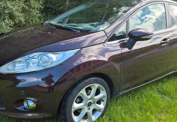 Ford Fiesta 220.000 km 2.400 &euro; Dillenburg 35683