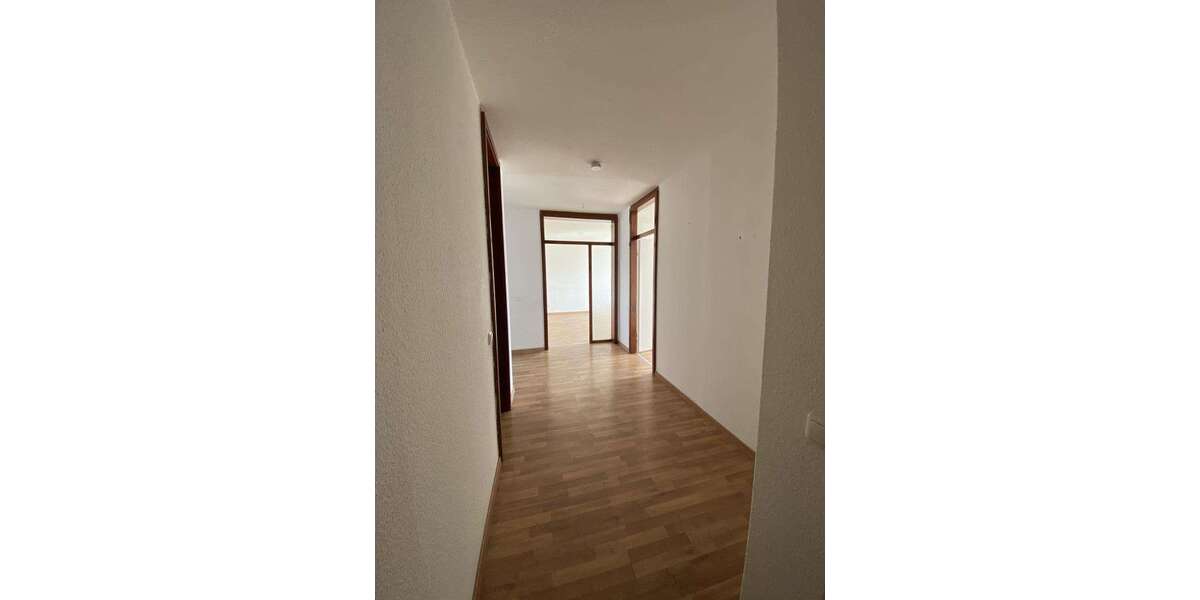 Etagenwohnung Kreuztal - 3 Zimmer, 74 m&sup2;, 417&euro; | Angebot:27306231