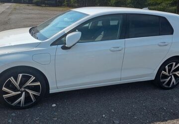 VW Golf 104.000 km 18.200 &euro; Kreuztal 57223