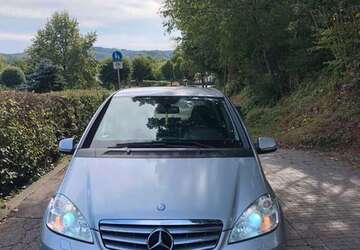 Mercedes-Benz A 180 251.438 km 1.900 &euro; Olpe 57462