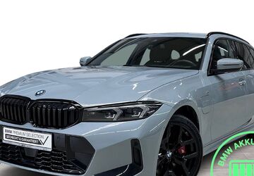 BMW 330 8.500 km 55.890 &euro; Siegen 57076