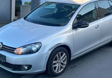 VW Golf 121.000 km 5.350 &euro; Siegen 57078