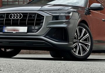 Audi Q8 181.000 km 38.983 &euro; Siegen 57072