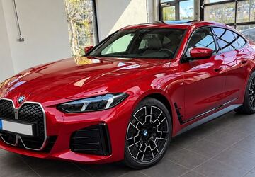 BMW i4 33.400 km 47.890 &euro; Freudenberg 57258
