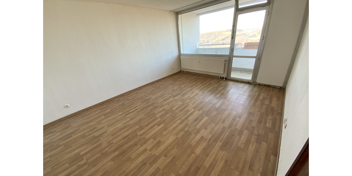Etagenwohnung Kreuztal - 3 Zimmer, 80 m&sup2;, 456&euro; | Angebot:27235700