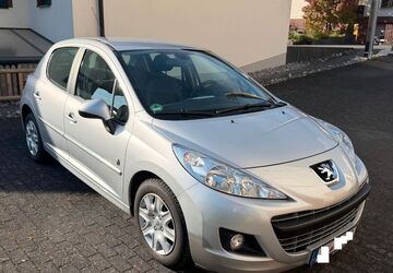 Peugeot 207 105.507 km 3.950 &euro; Rosenheim im Westerwald 57520