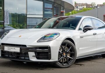 Porsche Panamera 23.876 km 152.500 &euro; Siegen 57080