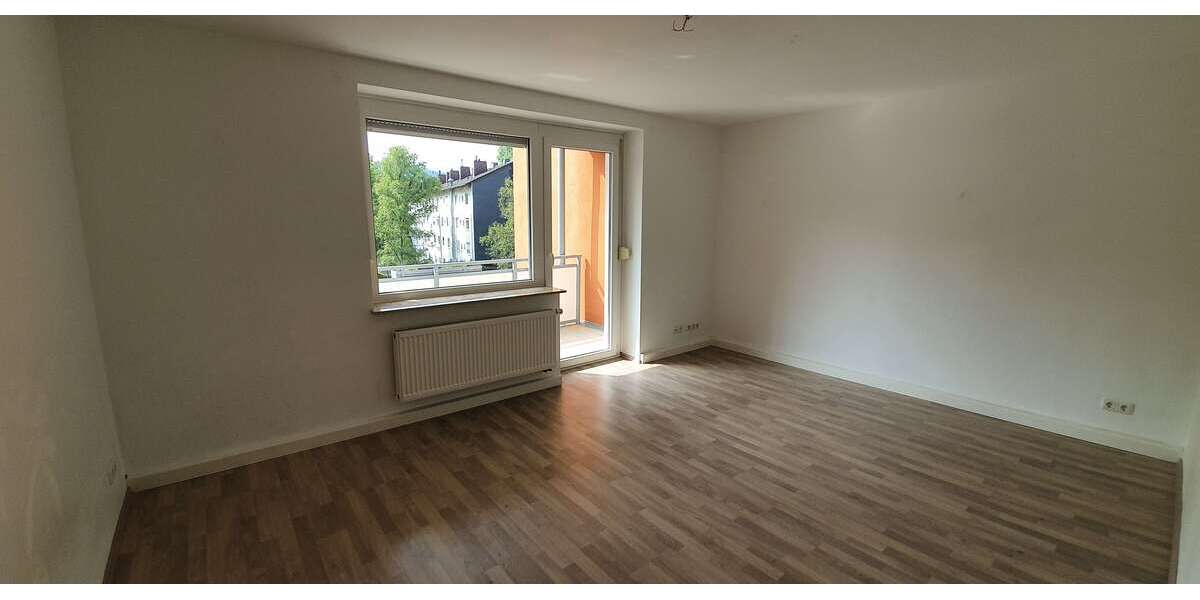 Etagenwohnung Siegen - 3 Zimmer, 65 m&sup2;, 628&euro; | Angebot:27346546