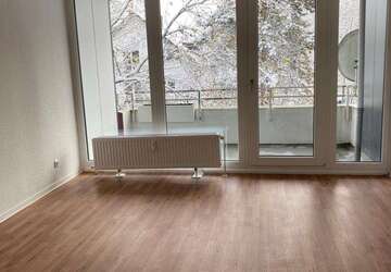 Wohnung Siegen - 3 Zimmer, 79 m&sup2;, 259&euro; | Angebot:27352411